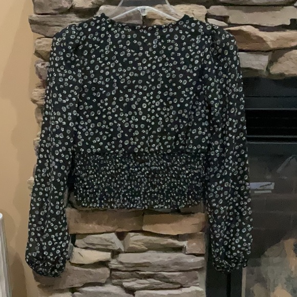 Japna Top - Picture 2 of 6